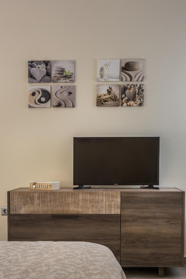 Serenity Home Аргостолион Екстериор снимка